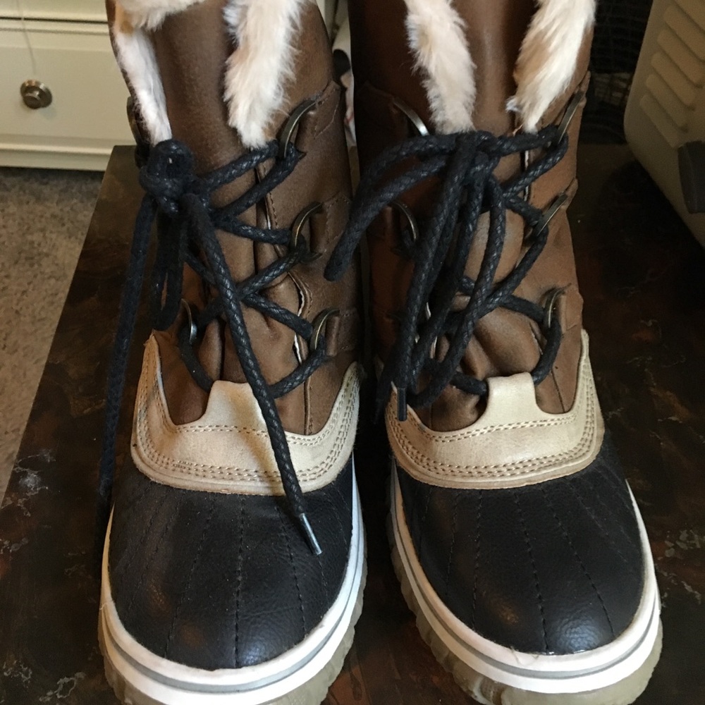 Fur boots ! Rarely worn